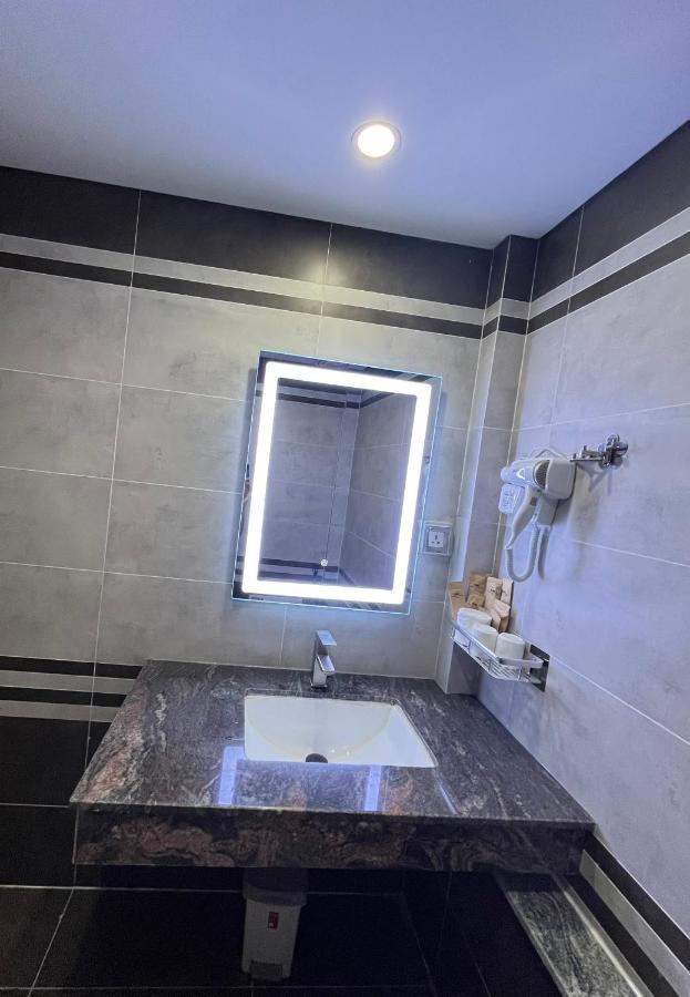 Sk Boutique Hotel Фу Куок Екстериор снимка